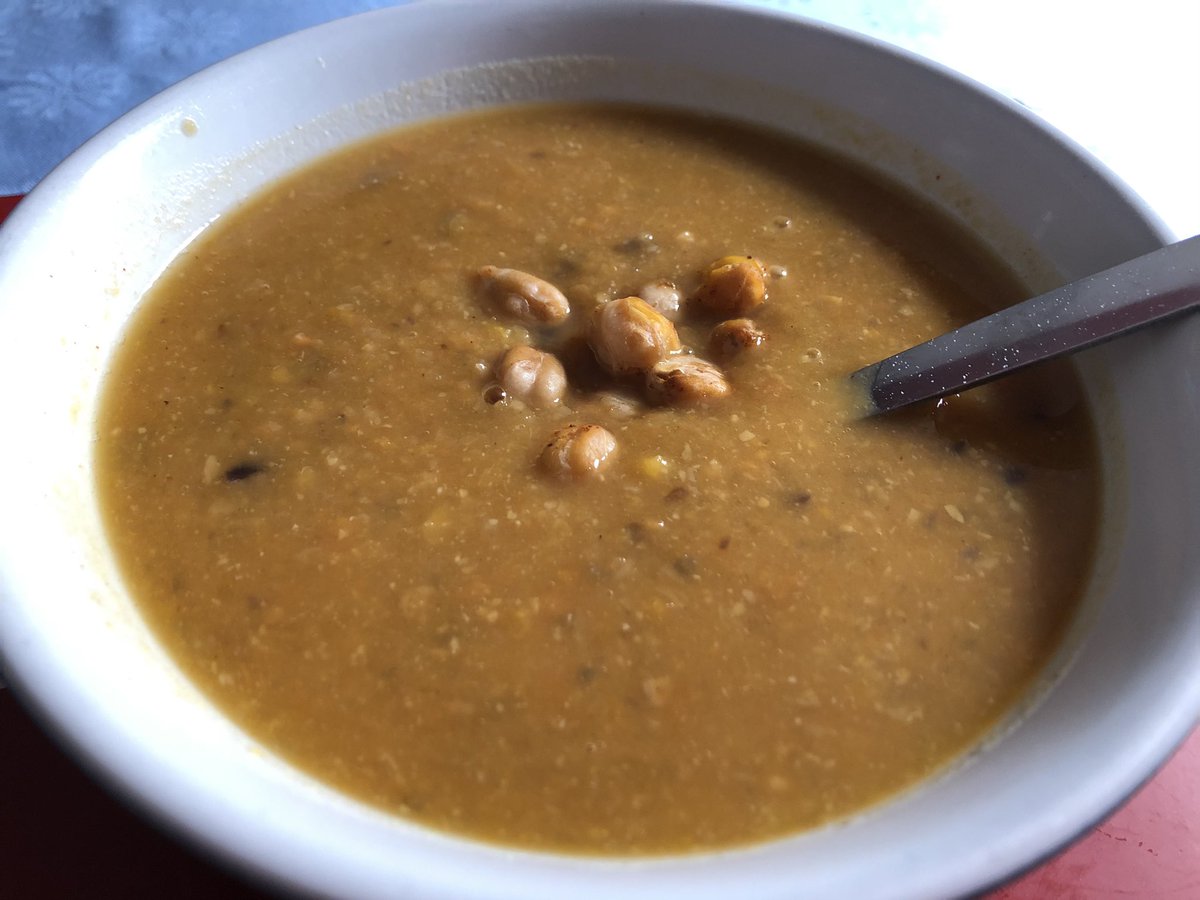 louisadawn's tweet photo. Roast Carrot, butternut squash, garlic &amp; chickpea soup for lunch today #UsingUpLeftovers https://t.co/KaMRM2YfNd