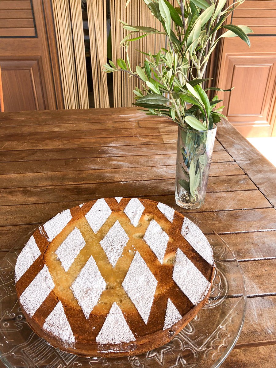 SarasBakery1's tweet photo. Cassata a forno per la Domenica delle palme🌿
#domenicadellepalme #buonadomenicadellepalme #Cooking #homemade https://t.co/ZVDiPlaHQ7