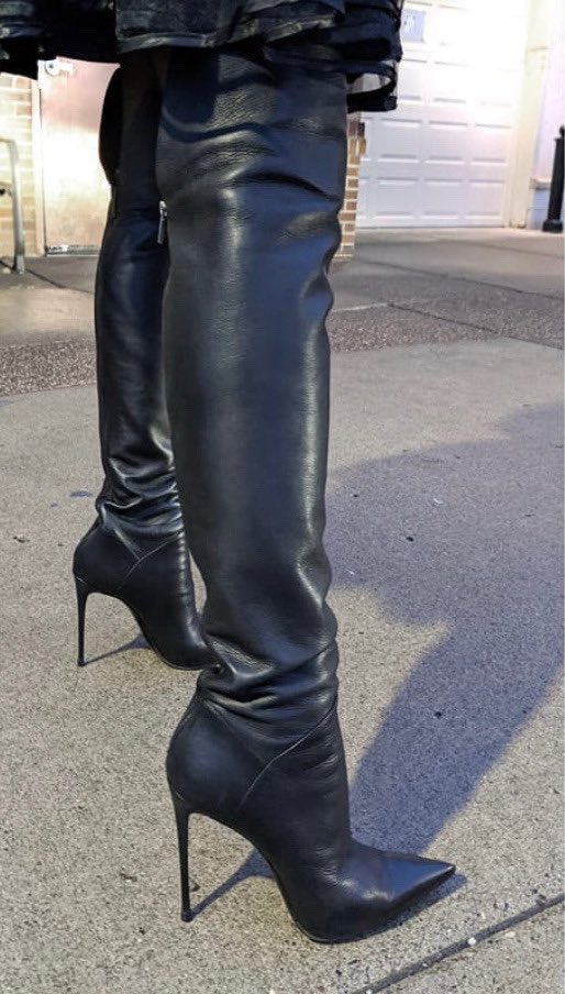 Glovesub's tweet photo. #leatherboots #bootfetish https://t.co/gAQtkWwiPo