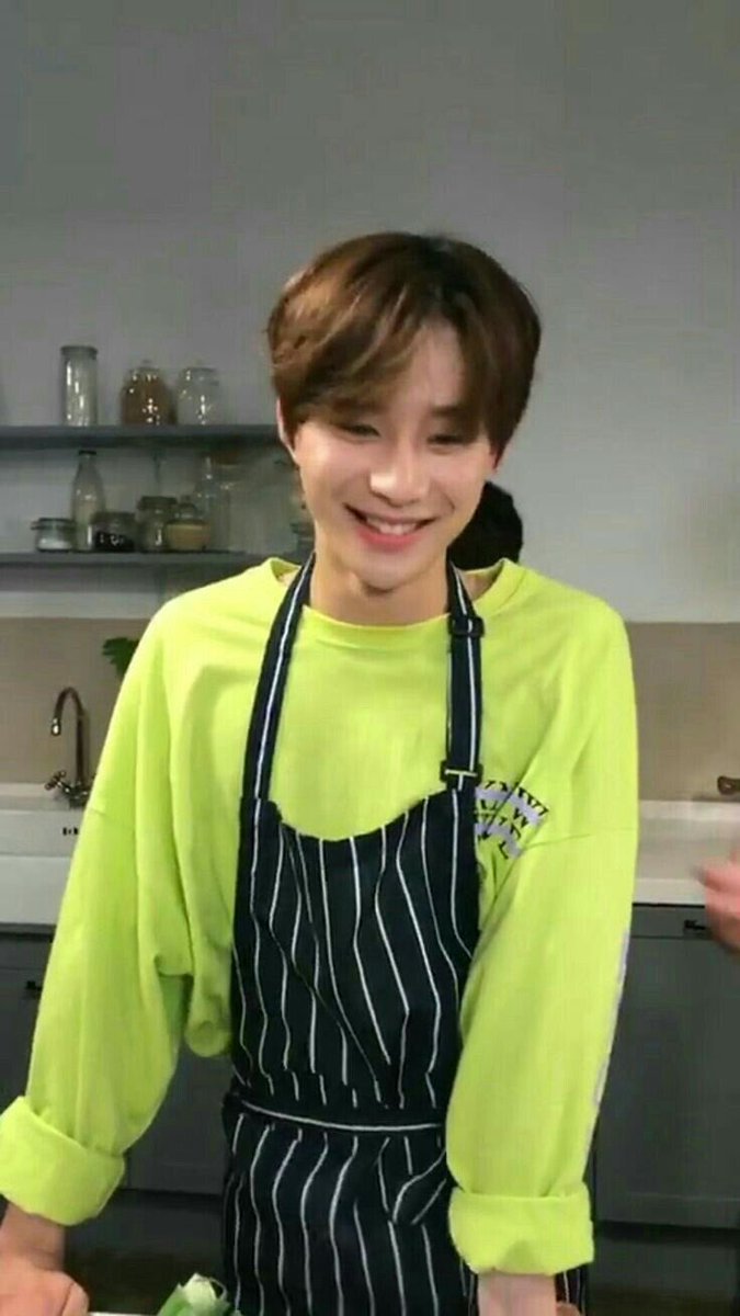 jungwooyy's tweet photo. คาแรคเต้อที่บอสัดให้         ความเป็นจริง https://t.co/77nWUW7iSe