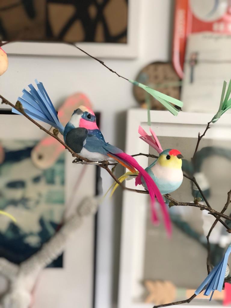 <a href="/TheHambledonGal/">Hambledon Gallery</a> lock down easy #eastertree #craftproject

hambledongallery.co.uk/create-an-east…

#justsupportsmall #shopsmallonline #indieonline #blandfordshopping #shopdorset #Dorset #JustStayAtHome #justacard