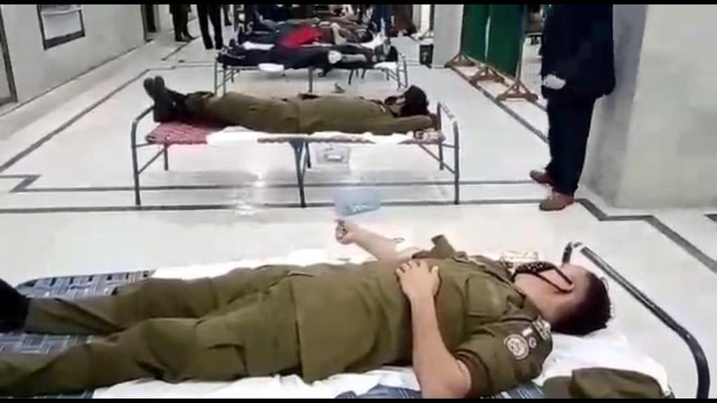InamGhani's tweet photo. Punjab Police has started donating blood for thalassemia patients throughout the province. Sundas Foundation had requested for blood donations in the current situation especially before the start of Ramadan. IG Punjab has directed all Regions &amp; Districts to provide max support. https://t.co/n7smJs8dc1