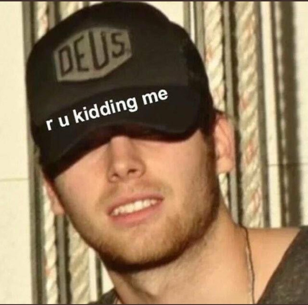 goldenlhemmings's tweet photo. if I wake up tomorrow and billboard has not corrected 5sos to #1 I will have a few words with god
#billboardcountthe10k https://t.co/AfdGtsIBIk
