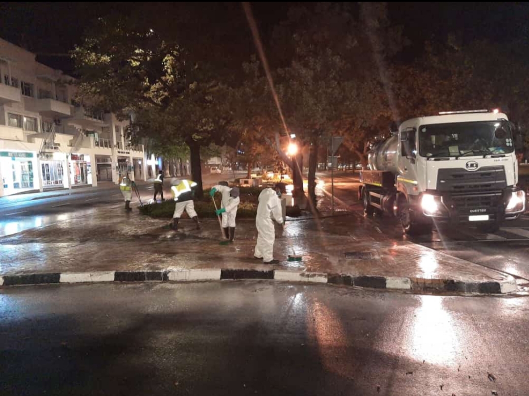 StellMun's tweet photo. #COVID19 The hard work continues! Streets, pavements, park benches, dustbins and busy public spaces are being washed and sanitised as part of the mass sanitising programme in our municipal area. We will focus on busy public spaces and taxi ranks across the entire municipal area. https://t.co/WvKCfF14gr