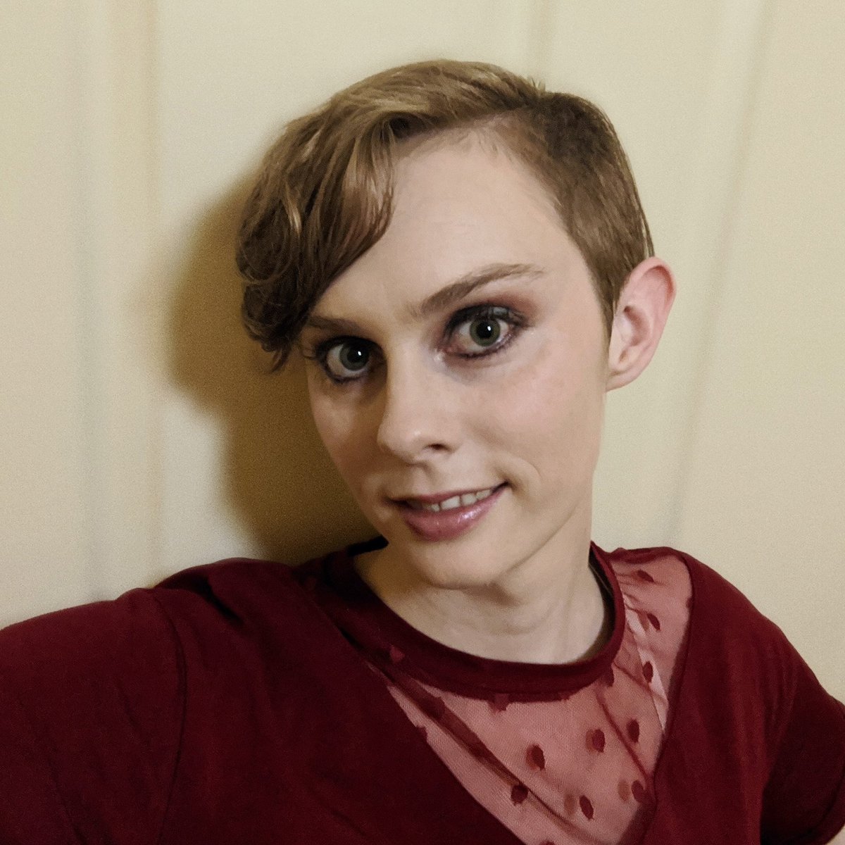 It's makeup time for some reason 😀