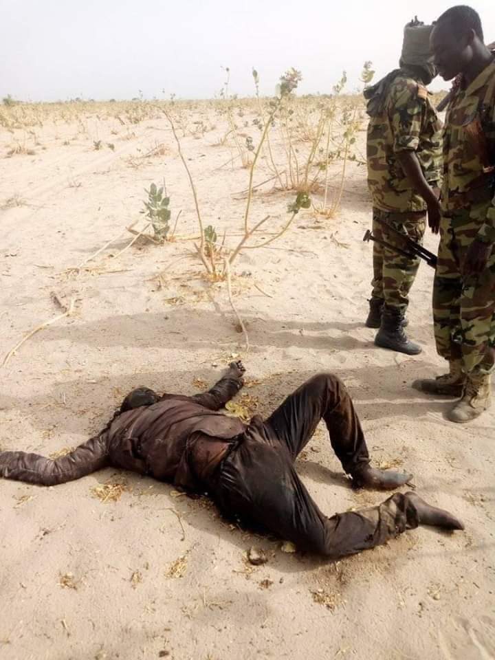  #ChadVsBokoHaram"I can assure Chadians, the entire zone that border with Niger, Nigeria & Cameroon is now under control, not even a single Boko Haram Terrorist.We taught them a lesson they will never forget, those of them alive.Iddris Debby ~ Chadian PresidentStorybelow