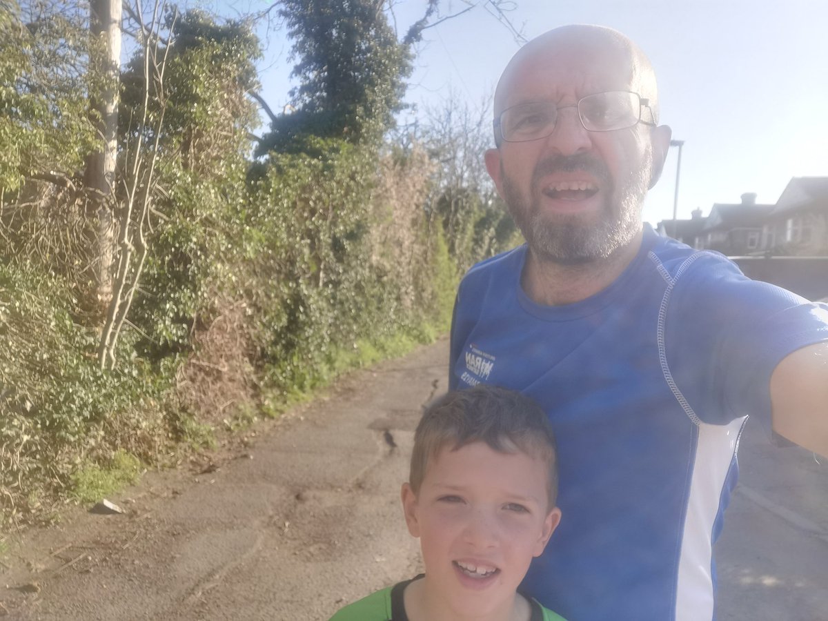 freddie_conlan's tweet photo. @surbsjnrparkrun to celebrate 10 years of junior parrun I ran with my daddy doing the inaugural Ewell By Pass junior parkrun #juniorparkrun @parkrun #ocrboyfreddie #theocrboys #downsendsport #downsendschool #teamdownsend #staysafe #dolphinkick #dolphinkickambassadors https://t.co/3vxmrPsDwx