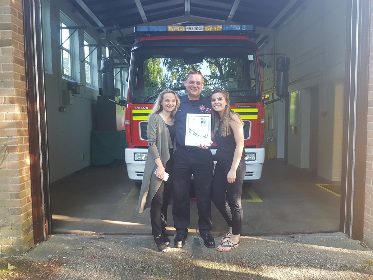 lesbin67's tweet photo. I'm asking those who’ve served their community as NHS, Police, Fire or other key worker to join the challenge of posting a picture of yourself in uniform. Just a picture, no description. The goal is to flood Twitter with positive photos instead of negativity. https://t.co/y3e4v3XVz4