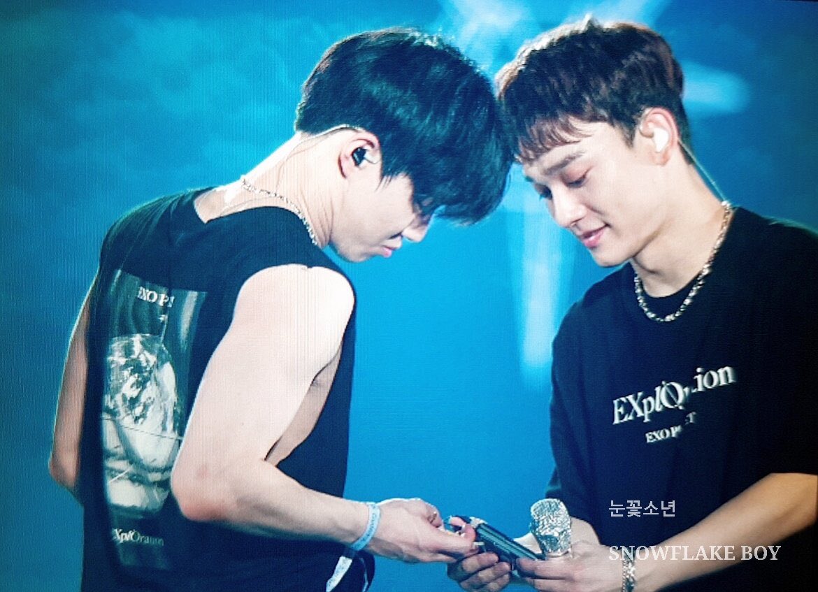 Jongdae is always fixing Junmyeon's mic, checking if he needs tissues/water, always helping out any way he can. His support is constant, he's always doing little things to help ease Junmyeon's burden