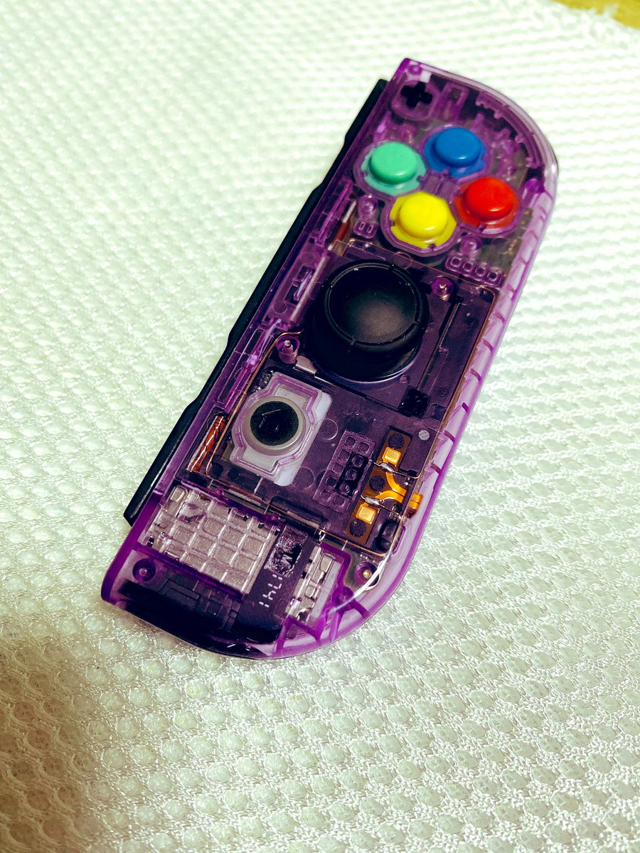 銀牙 関西スプラトゥーン Ka Ai Ka St みーてーー 良くない 良くない まだ片方だけやけど Nintendo Switchのゲームボーイカラー クリアパープル バージョン Nintendoswitch ニンテンドースイッチ ゲームボーイカラー クリア