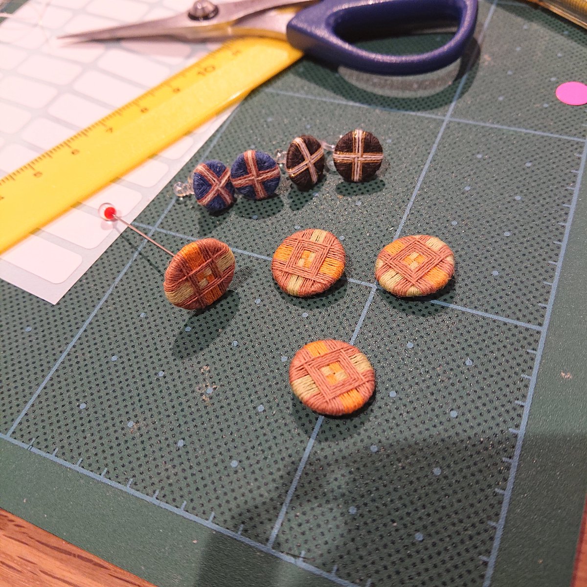 mari_makko's tweet photo. 私、TEMARICIOUSで手まりをほとんど作らない人なので、とりあえず今作ってるものとか、今まで作ったもので布教するね!(笑)
#TEMARICIOUS https://t.co/Y9cegTsIep