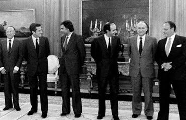 elopezdomenech's tweet photo. Anem arreglats si la proposta del Govern PSOE-Podemos per a després de la crisi del #COVID19 és alguna cosa semblant als “Pactos de la Moncloa” de 1977. #Ojuamblacartera #Memòria https://t.co/efgBpCLe1D