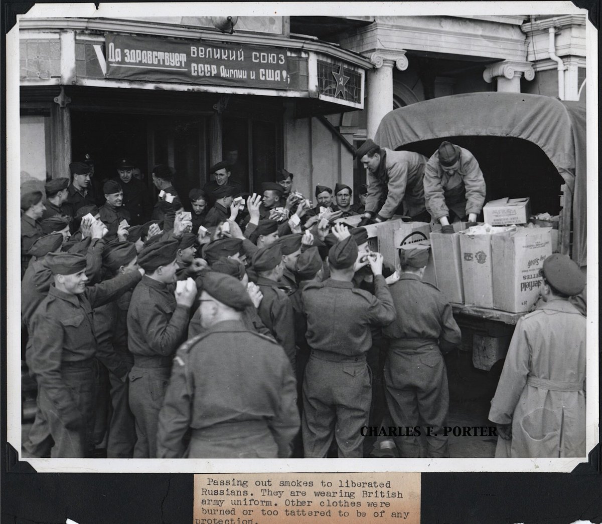 NeoGlitchXBT's tweet photo. Bringing in the essentials for the liberated Russian troops during WWII
#History #Russia #WWII #Cigs #ChuckPorter https://t.co/DndmOcgjnu