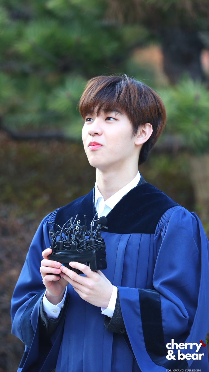 kkimyeonhee's tweet photo. 200204 귀여운 동윤 🥝💚

@Woollim_rookie
#Woollim #울림 #김동윤  #울림_루키 https://t.co/AwN1lXjiQp