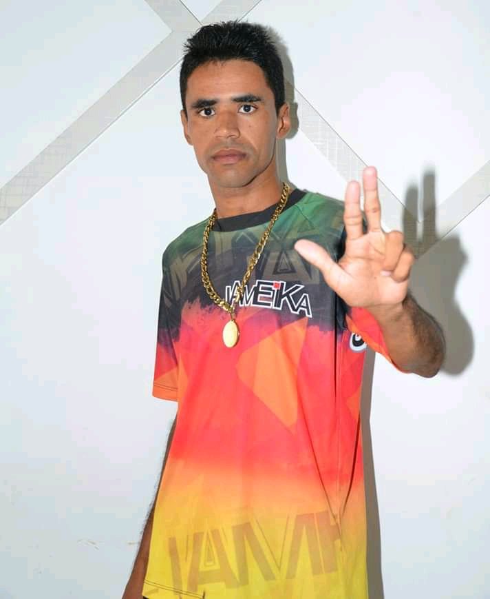 djcleitonrasta_'s tweet photo. BOM DIA A TODOS, HOJE ÀS 19H TEM LIVE NO INSTAGRAM @DJCLEITONRASTAOFICIAL https://t.co/vtT0RnyjIi