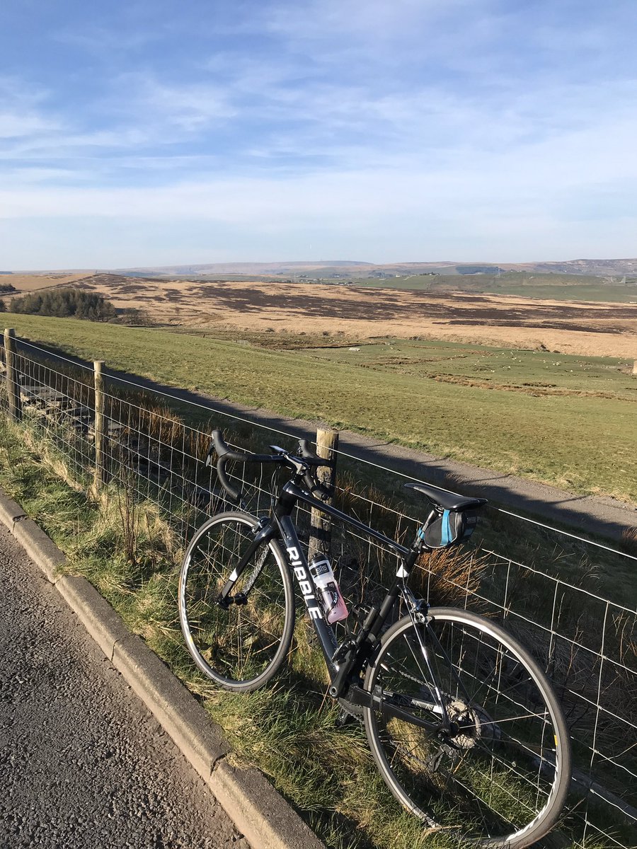 Chrisstanley117's tweet image. Sorry @GoZwift but I cheated on you this morning. Can you forgive me? 😂 #strava #rideon #soloriding