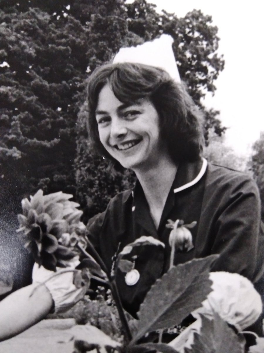 laura_skaife's tweet photo. Fabulous article in today’s @Telegraph by Claire Roberts - one of the retired nurses who has returned to @TeamQEH to support #TeamQEH’s response to #COVID19 

https://t.co/LDKwRY7WBC
 
@veln60 @PMJPratt https://t.co/OqVBZNuOI6
