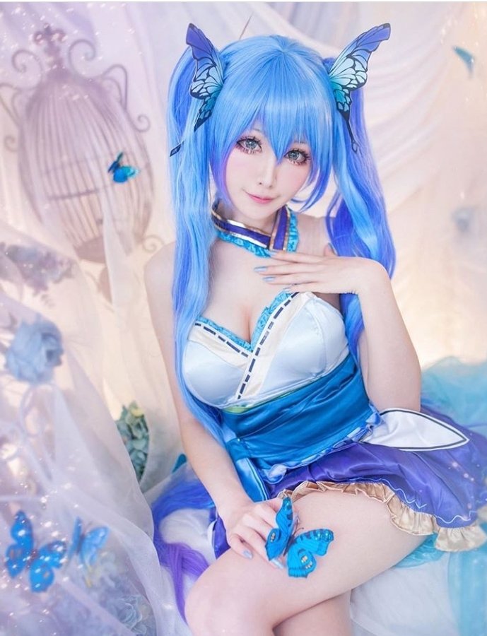 HyperNeoRenhuan's tweet photo. Channeling my inner forest spirit just for you @Icey_Lilith!
#SultrySunday #SexySunday #CosplayPrincess #AnimeZing #BeholdTheKingdom https://t.co/MboREN4QBu