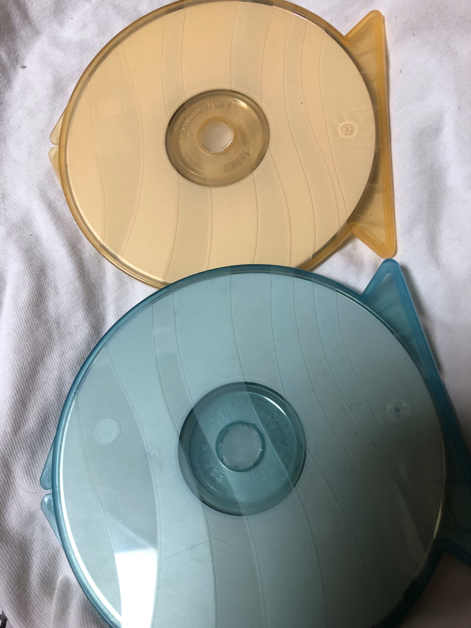Twitter এ 紅炎 魚型のcdケース かわいいので気に入っている T Co 3vybjxkz7m ট ইট র Twitter এ 紅炎 魚型のcdケース かわいいので気に入っている T Co 3vybjxkz7m ট ইট র