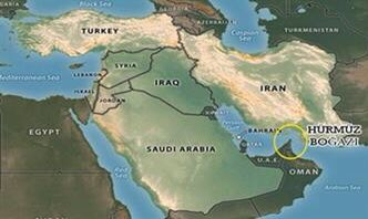Şu an Hürmüz Boğazı’nda İran’la soğuk savaş yaşayan Amerika’nın belki de en büyük kozu bu yunuslar.