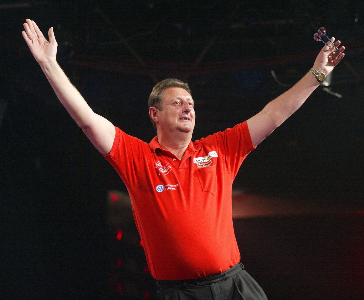 OfficialPDC's tweet photo. Today marks two years on since we lost five-time World Champion Eric Bristow MBE

⭐️⭐️⭐️⭐️⭐️ https://t.co/PQHkzVUnuf