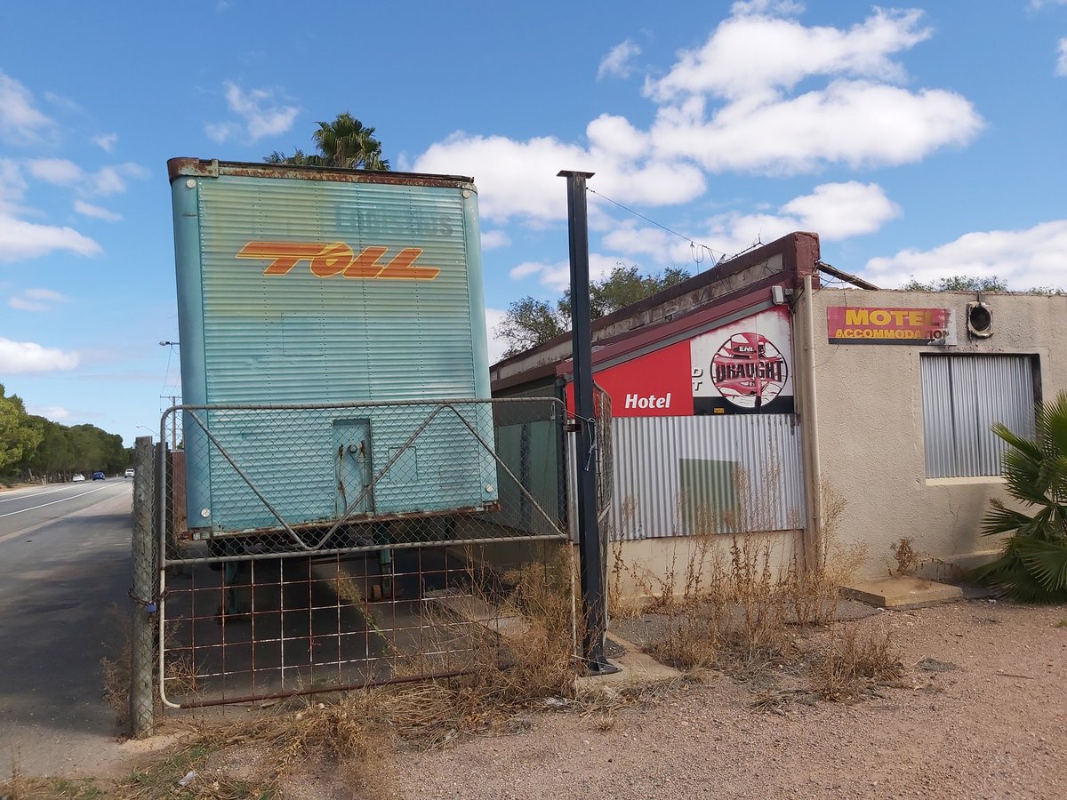  #PubCrawl: The Lakeview in Lochiel was burnt down in 2014, a year after celebrating its 150th birthday.It opened in 1863 as the Travellers' Home. It overlooks Lake Bumbunga and, sadly, it looks like it is now lost forever, given its current state. #pubs  #Australia