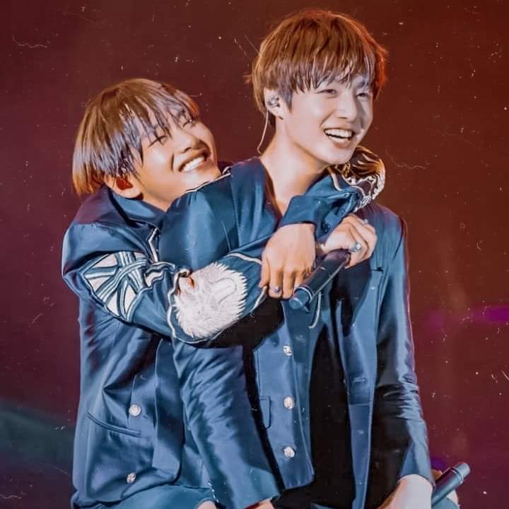 Bts чонгук. Bts hisasihun. Викуги бтс. Бтс taekook. Вигуки bts.