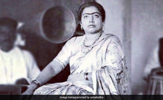 Former tawaif Gauhar Jaan became the first recording artist in the subcontinent of India and was bestowed with the title – The Gramophone Girl in 1902!