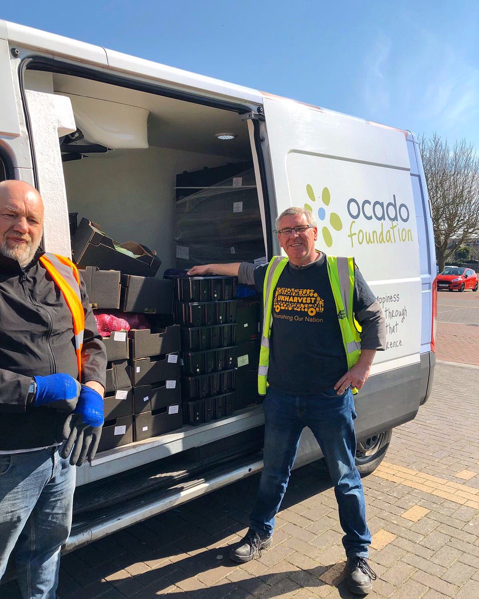 UKHarvest's tweet photo. Huge shoutout and thanks to @Ocado for all of your continued support! Make sure you look out for our lovely Ocado Foundation Van!💚 🥒🥬🍌🍎🍓🥑🍍🥦🥕#ocadofoundation #rescuedfood #thankful #dleivery #community https://t.co/e5sv68osCC