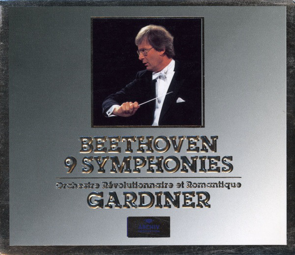 20/ As the century drew to a close, Gardiner's period performances reached new heights of proficiency. Meanwhile Mackerras, Zinman & Abbado adopted both historical practices and new  @Baerenreiter scores that corrected many historical errors. All hover just outside my Top 20.