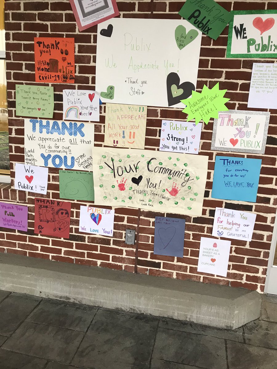 ata1512's tweet photo. @emwest22 This greeted me on my way into the Berry Farms Publix. The community is rallying around their essential workers. #feelgood #COVID19  #SupportEachOther #EssentialWorkers https://t.co/TzaFbsAxqU