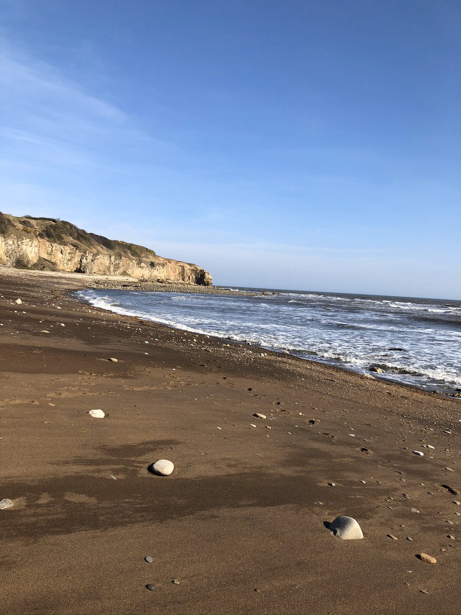 Angela_PMD's tweet photo. social distancing at its best. Local beach, tricky to access, no-one there. #itsoursecret https://t.co/snCmwUsUb6