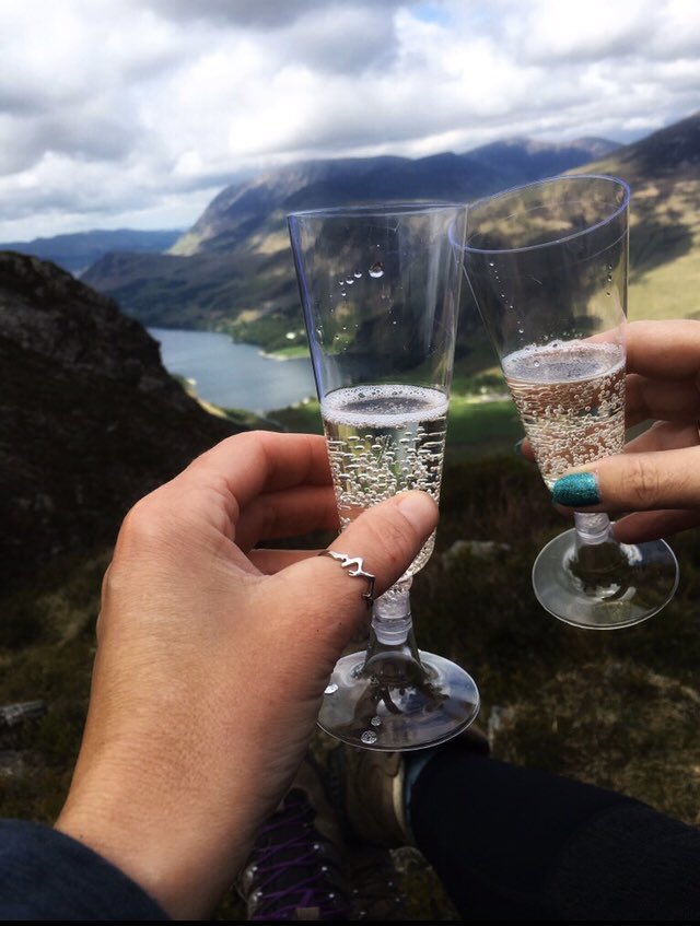 Catstycam's tweet photo. Great memories of a fantastic day on the fells with @Rambler_Jan 😊
#warnscalebothy
#innominatetarn
#hayystacks https://t.co/FdXkpIy07Y