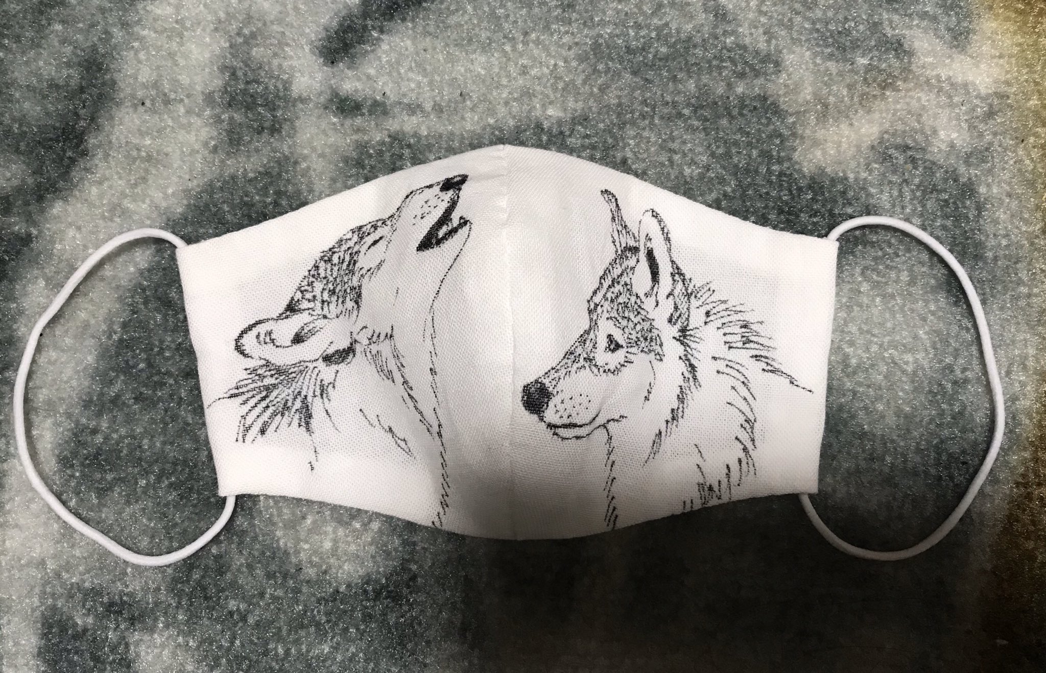 Akim 白いマスク試作 イラストは手描きです