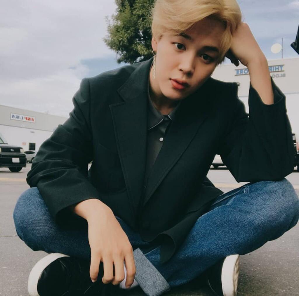 College student Jimin; a thread