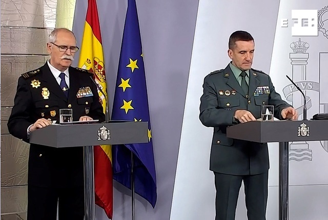 EFEnoticias's tweet photo. La Policía Nacional ha advertido de la aparición de un millón y medio de cuentas en redes sociales relacionadas con el COVID-19 que no pretenden otra cosa que difundir noticias falsas para manipular a la opinión pública #coronavirus
https://t.co/YdJTBmtWmm https://t.co/BNFv6X9lMU