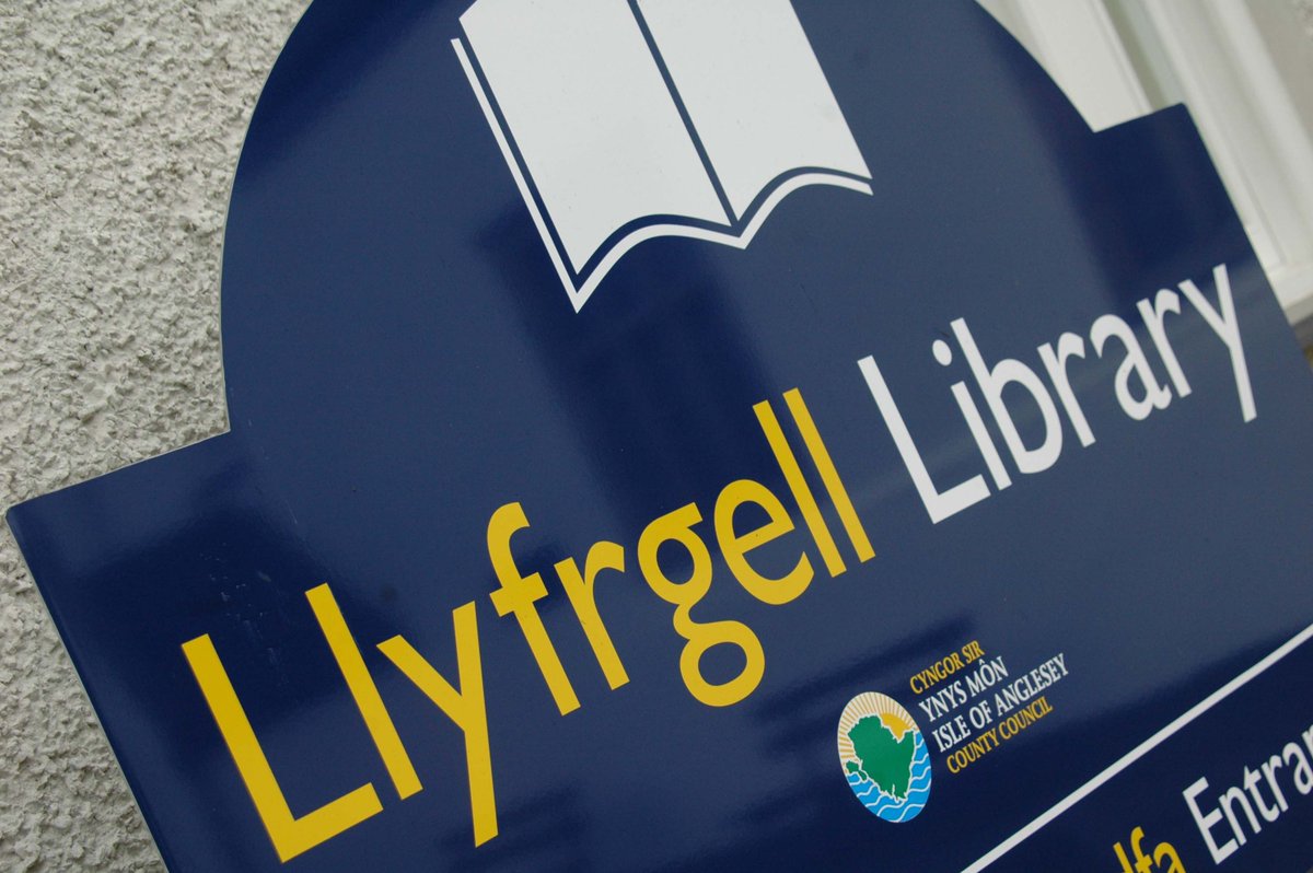 angleseycouncil's tweet photo. JOIN YOUR LOCAL LIBRARY ONLINE TO DOWNLOAD E-BOOKS, E-AUDIOBOOKS AND MAGAZINES FOR FREE!

In response to the current situation all our libraries buildings, mobile and housebound services are closed.

https://t.co/4VFjvDlD3C
@MonFMRadio @GlynHaynes 
@dafyddrhys_d @AngleseyScMedia https://t.co/6V9BbrYHCG