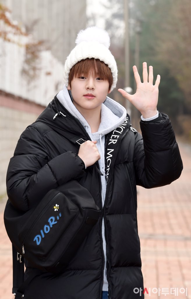 simplypeach__'s tweet photo. you guys remember this time? our brave maknae ㅠㅠㅠㅠㅠㅠㅠㅠ
X1 REBOOT
#Unstoppable_OneIts
#Agencies_OneitsAreHere
@x1official101 https://t.co/5xlHpqf7Fx