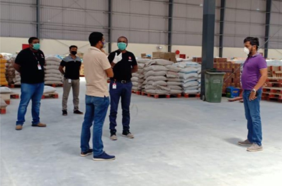 udaandotcom's tweet photo. Our co-founder @Sujeet_fk visited warehouses to oversee operations &amp; motivate the teams
#Lockdown21 #IndiaFightsCorona #udaanForBharat https://t.co/kZ6Iw519lh