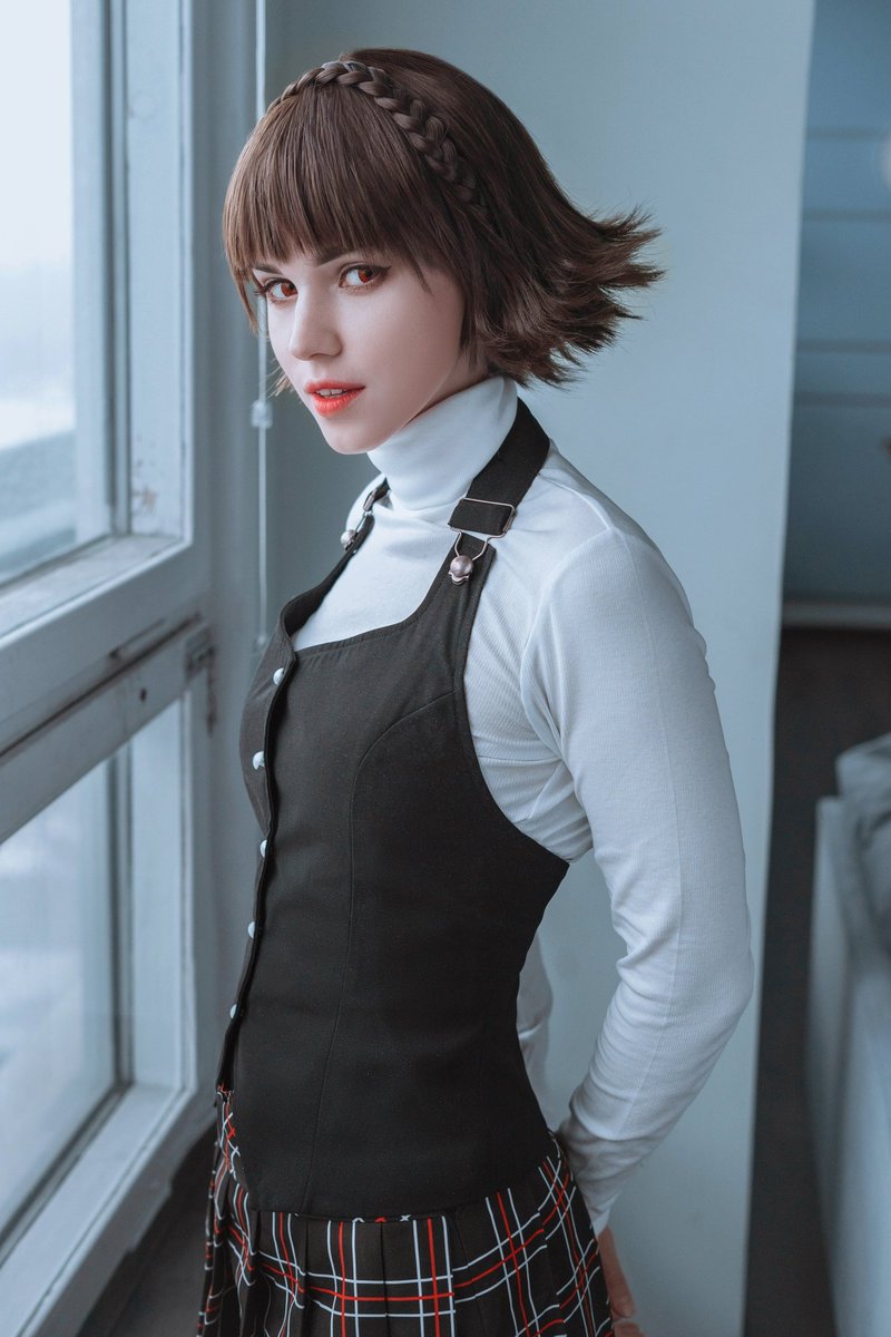 shirogane__sama's tweet photo. What about another Persona 5 waifu? 😉

#cosplay #Persona5 #Persona5Royal #makotonijima https://t.co/hC0bZpTasv