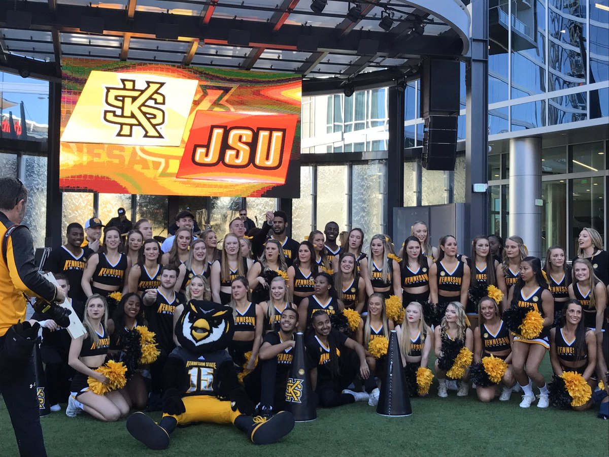 chlorinemom's tweet photo. @CoachLiamKlein @kennesawstfb Great victory for our Owls. Owl Proud!  Always! https://t.co/Lo8nlzbRBa