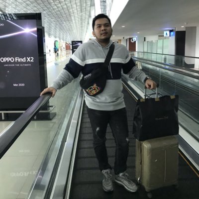 Rezahesew's tweet photo. #FotoProfilBaru https://t.co/gJ9OqLbpRu