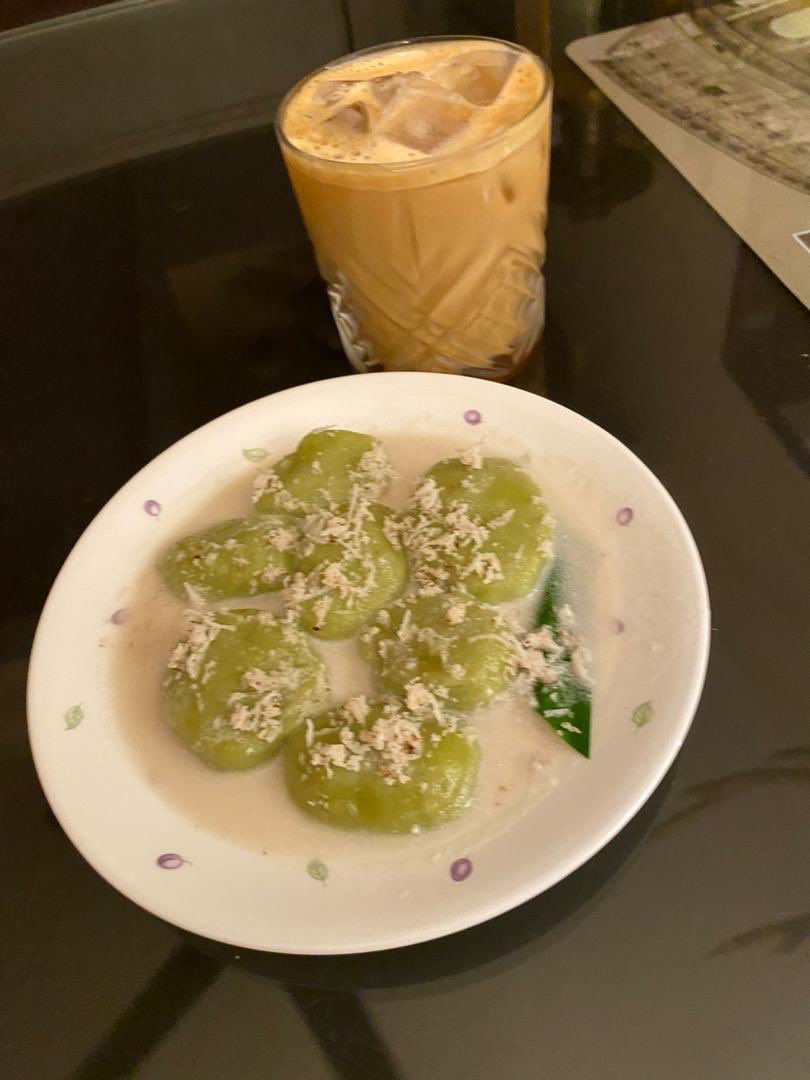 NormaattheN's tweet photo. Stay at home with my love and our menu for tea time . Alhamdulillah 😉♥️🏠👌🏻#RestrictedMovementOrderMY  
#PerintahKawalanPergerakan #StayAtHome #DudukRumah #Alhamdulillah https://t.co/bhLd72873J