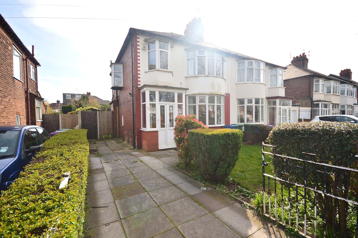 Venmore_Homes's tweet photo. Booker Avenue Home ❤️
.
Offers in the Region of £315,000
.
▫️ Three Bedroom Semi Detached Property
▫️ Good Sized Private Rear Garden
.
📸 To See Further Images and Details Search for ‘Booker Avenue‘ on our Website (Link in Bio) https://t.co/vTUgAQrI3D