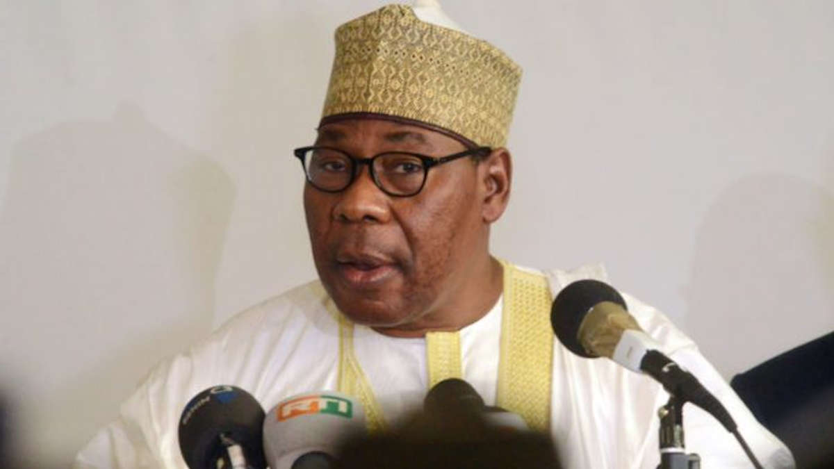 ptossavi's tweet photo. Boni Yayi démissionne de son parti "FCBE"
https://t.co/K2tYzkwDXI
#wasexo #benin #covid10 #coronavirus #elections #communales2020 https://t.co/4gTeukId8C