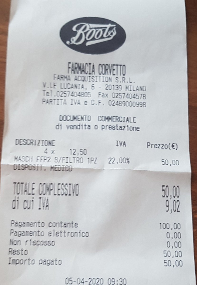Syd__84's tweet photo. @il_kaino @SirDistruggere Portate la carta di credito se andate a comprarle. Questo lo scontrino per averne comprato 4. Quatto! Non quaranta... #mascherine https://t.co/dqMPQXgZER