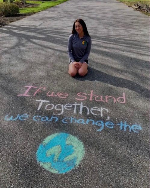 OLMA_NJ's tweet photo. More of the young women and families of OLMA are busy making a difference -- donating clothes, making cookies for hospital workers, leaving words of encouragement for neighbors, and thanking all who are in the front lines.  #CharitableChallenge #OLMAOnline #SeeTheGood #OLMACares https://t.co/PDetx8Xk70