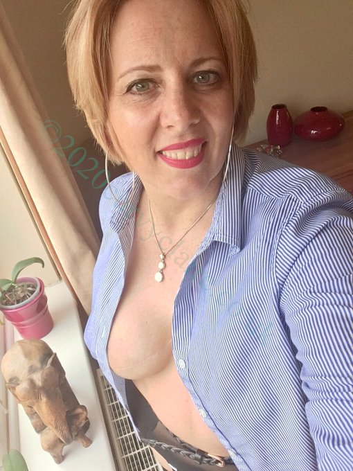 Hope you are all staying safe at home like me don&rsquo;t forget to check out my web sites https://t.co/aEyzuhkMTu<a href="/tag/stockings"class="tags"><span>#stockings</span></a><a href="/tag/red"class="tags"><span>#red</span></a><a href="/tag/dresses"class="tags"><span>#dresses</span></a><a href="/tag/suit"class="tags"><span>#suit</span></a><a href="/tag/stilettos"class="tags"><span>#stilettos</span></a><a href="/tag/highheel"class="tags"><span>#highheel</span></a>