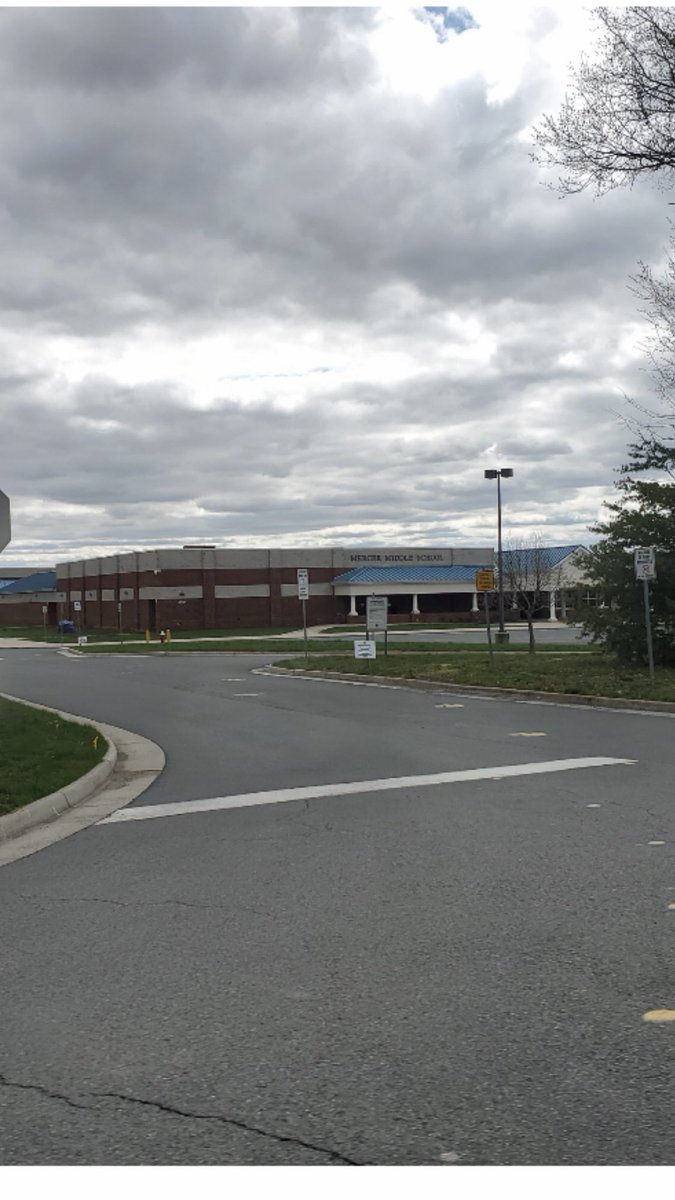 WardellAndrea's tweet photo. Just Incase you forget what this great place looks like. Our home away from home! @LCPS_Mercer #RoarTogether2020 https://t.co/e2O5r8hLNq