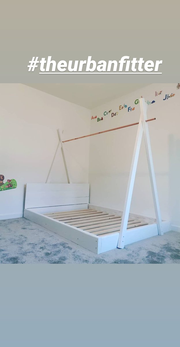 theurbanfitter's tweet photo. New bed designed and built by #theurbanfitter installed.
(FYI-Empty house with no residents)
#palletfurniture #upcycling #upcycledhour #palletbed https://t.co/T1lHTEjeEl